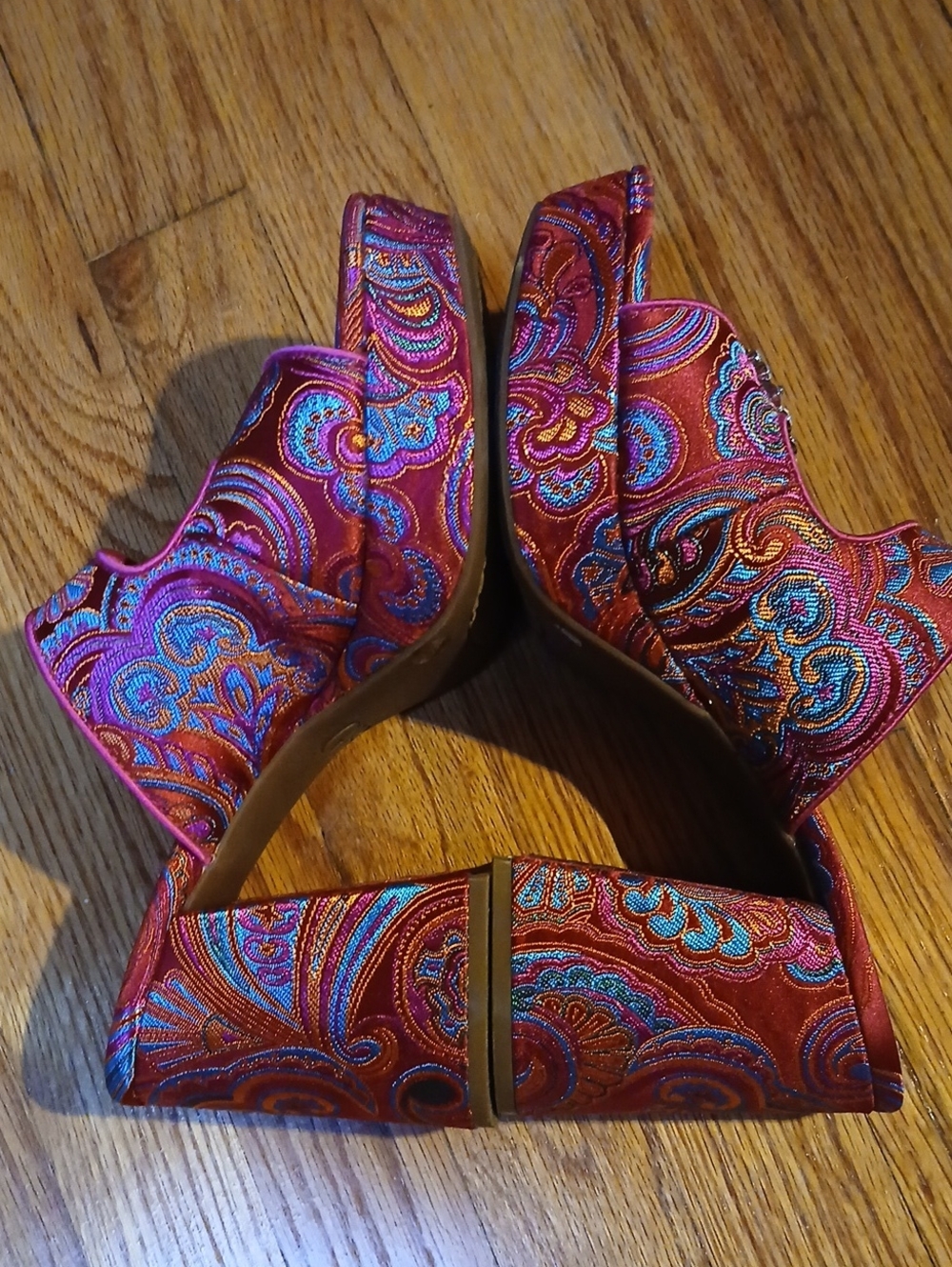 GB Embellished Pink Paisley Platform Mules - Women 8.5 - Picture 6 of 10